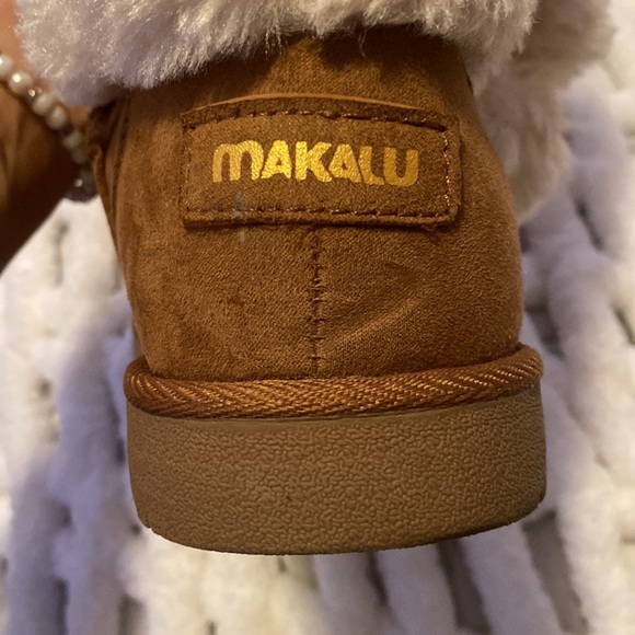 Tan fur boots - Picture 4 of 4